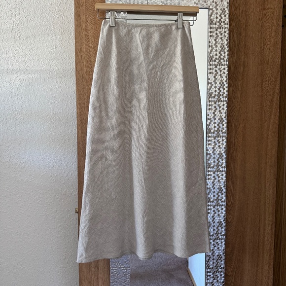 Women's reformation Layla oatmeal linen midi skirt, XSP - Picture 1 of 5